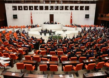 Libya tezkeresi Meclis’te kabul edildi