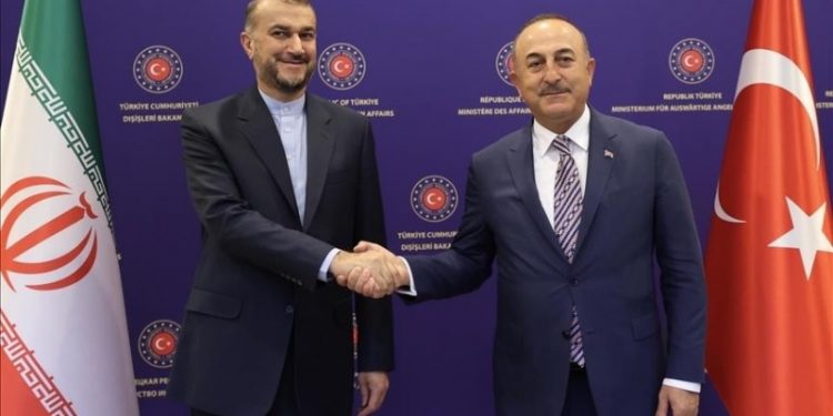 Emir Abdullahiyan – Çavuşoğlu Görüşmesi